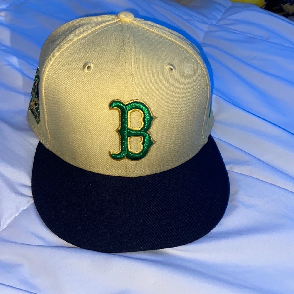 Rare Boston Red Sox 2004 World Series Limiter edition fitted hat